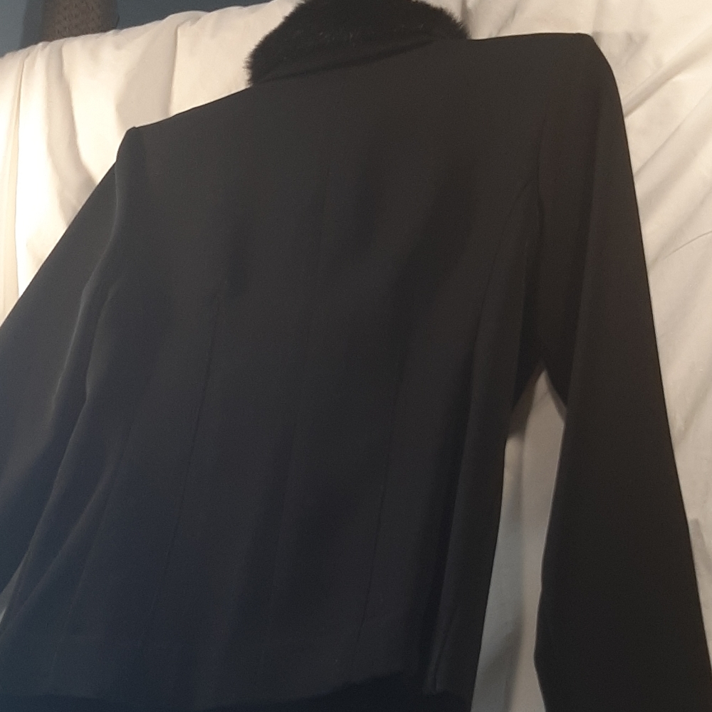 Jacket - Picture 3 of 6